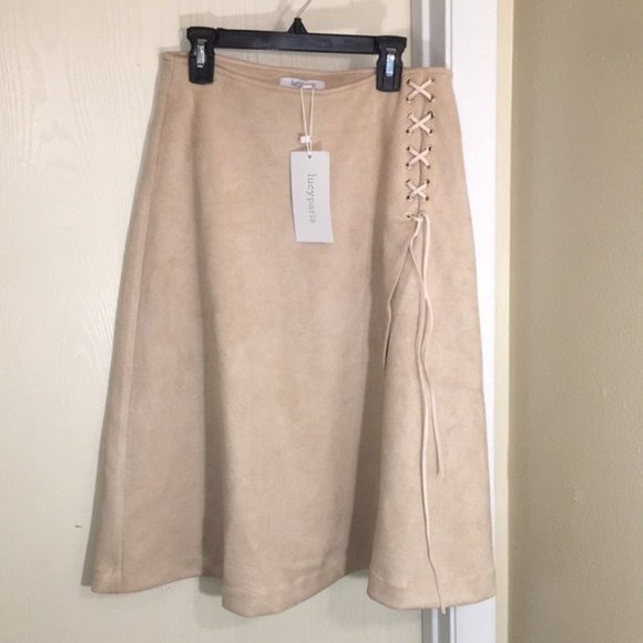 Lucy Paris Dresses & Skirts - NWT Lucy Paris Beautiful Nude Suede Wrap Skirt!!!✨